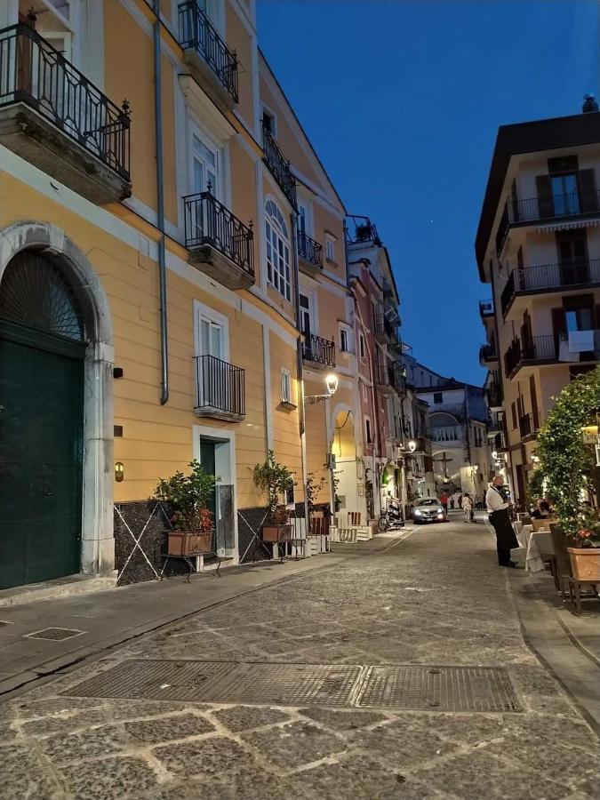 Ferienwohnung Amalfi Coast Palace In Minori Exterior foto